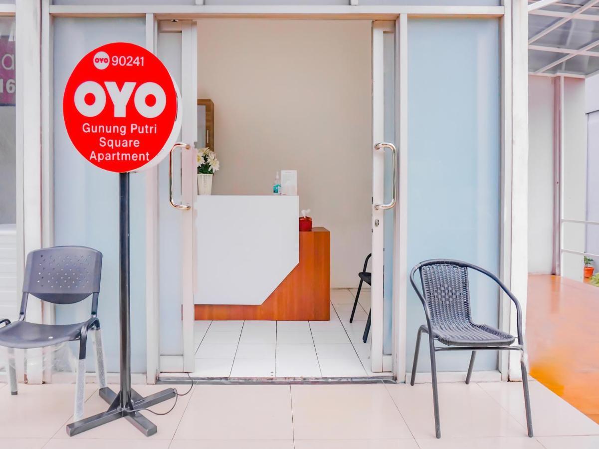 Oyo 90241 Sirooms Apartmen Gunung Putri Bogor Bagian luar foto