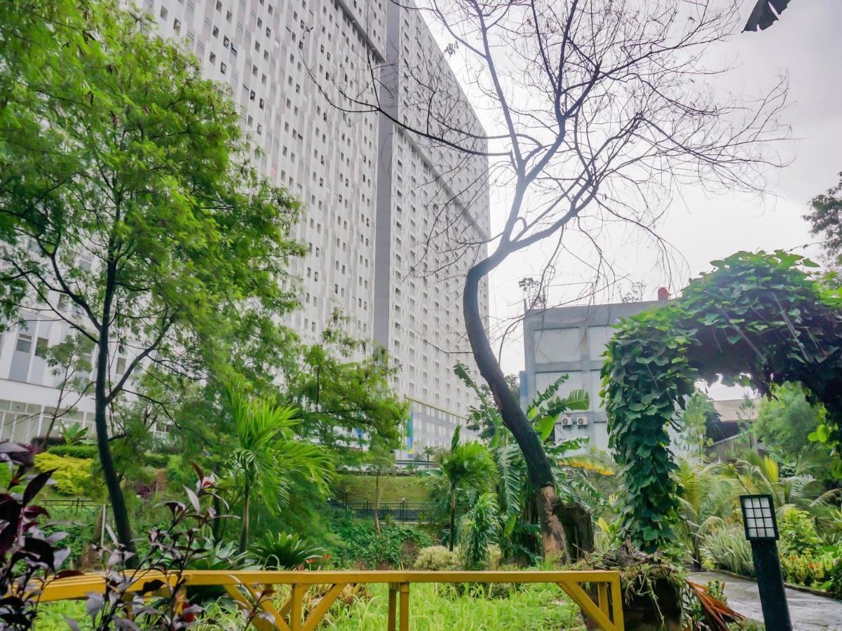 Oyo 90241 Sirooms Apartmen Gunung Putri Bogor Bagian luar foto