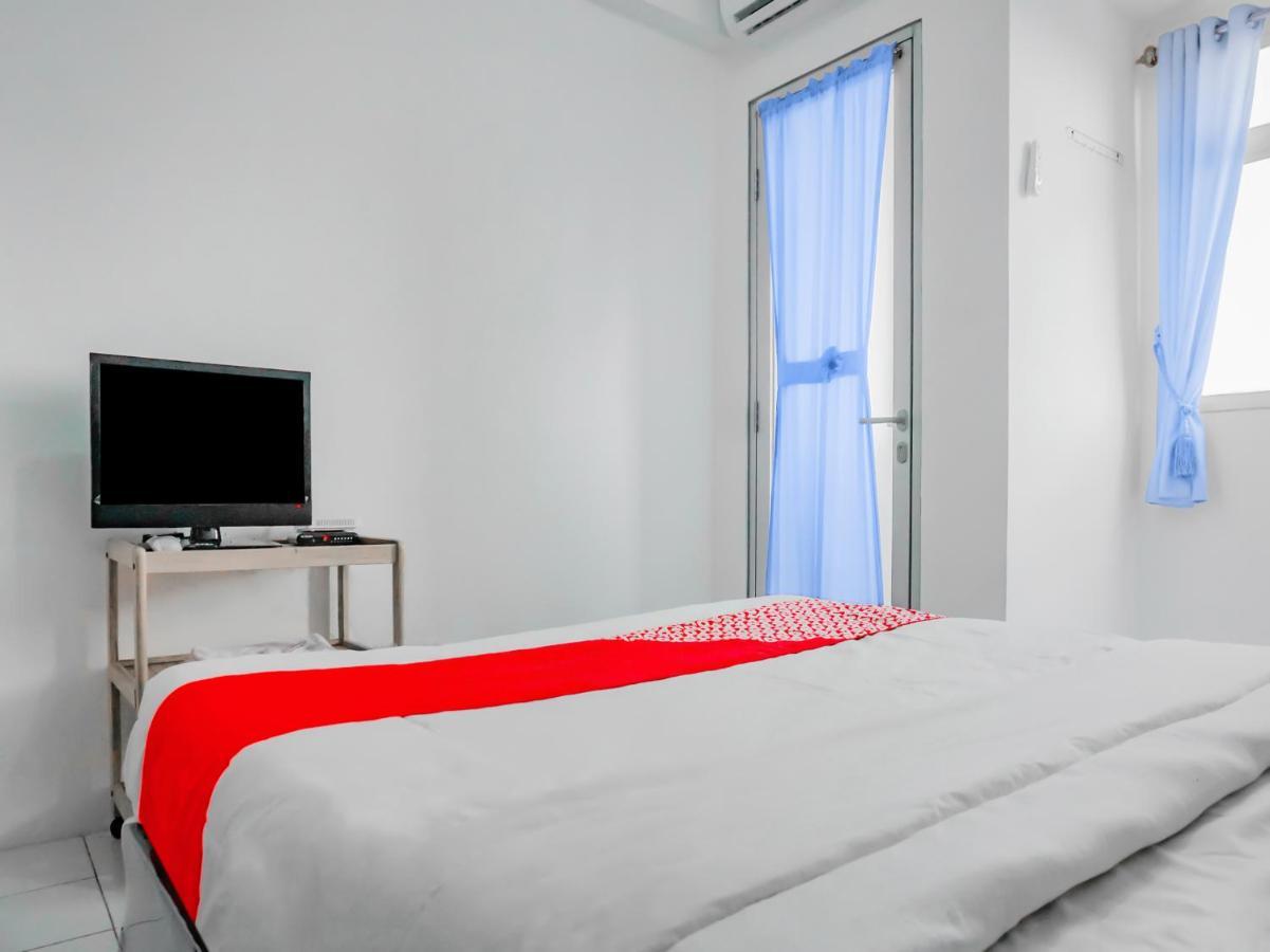 Oyo 90241 Sirooms Apartmen Gunung Putri Bogor Bagian luar foto
