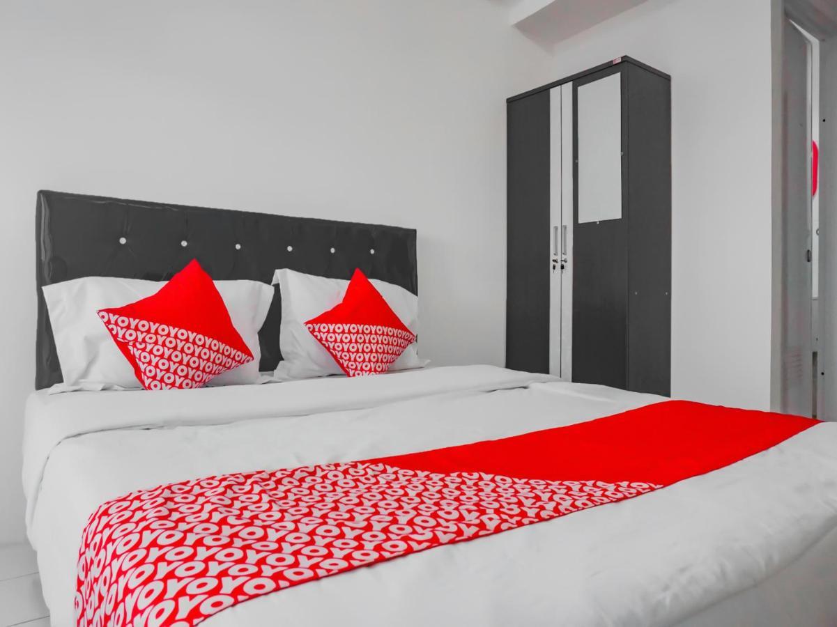 Oyo 90241 Sirooms Apartmen Gunung Putri Bogor Bagian luar foto